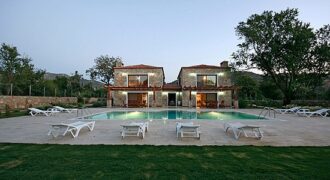 Yalikavak-Tilkici koyu hacienda with private pool and 5.000m2 fruit garden